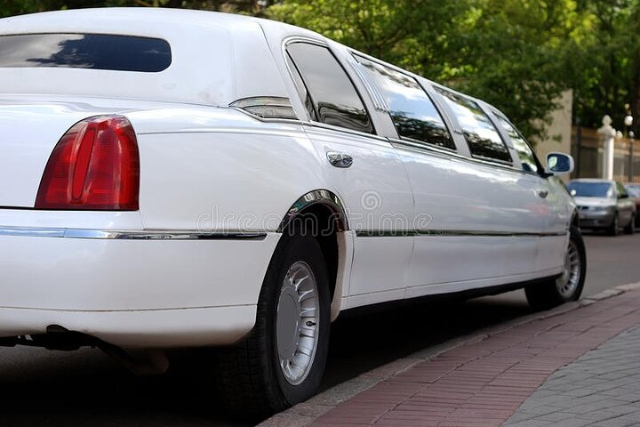 Experience luxury in Dubai with a private limo ride perfect for celebrating special moments or simply enjoying life alongside friends and family during a scenic two-hour tour.